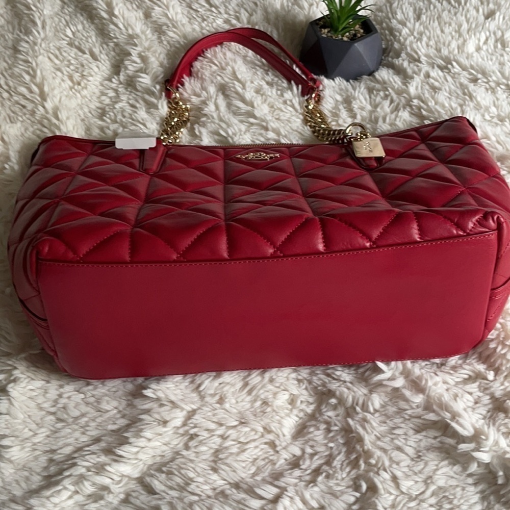 ❤️- NWT Coach Ava Chain Tote Carryall Red Quilted Leather Large Shoulder… - Picture 12 of 16